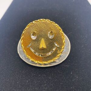Vintage Smiley Face Brooch And/or Pendant Gold Tone